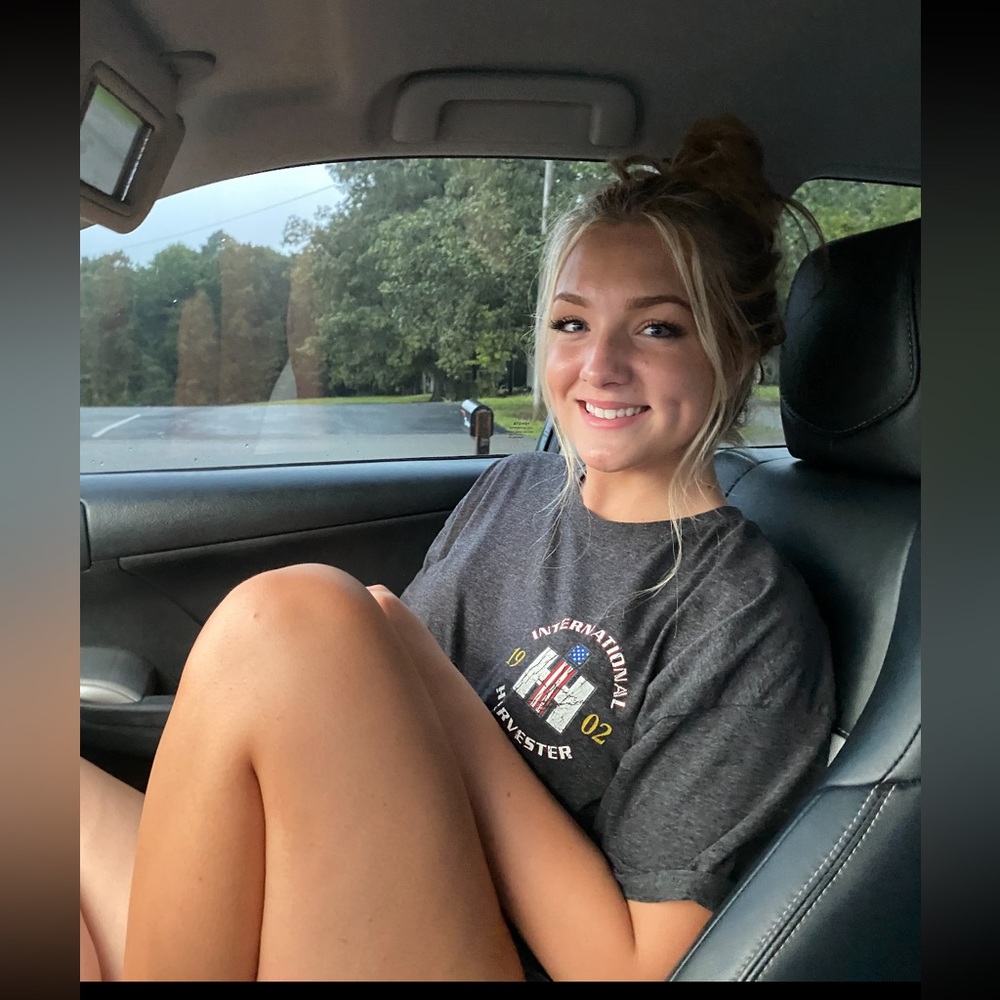 Meet your Posher, Taylor